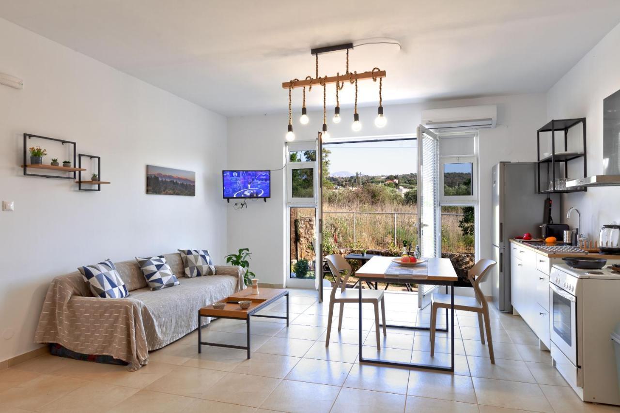 Livingfy Apt With Mountain View & Garden Βάμος Εξωτερικό φωτογραφία