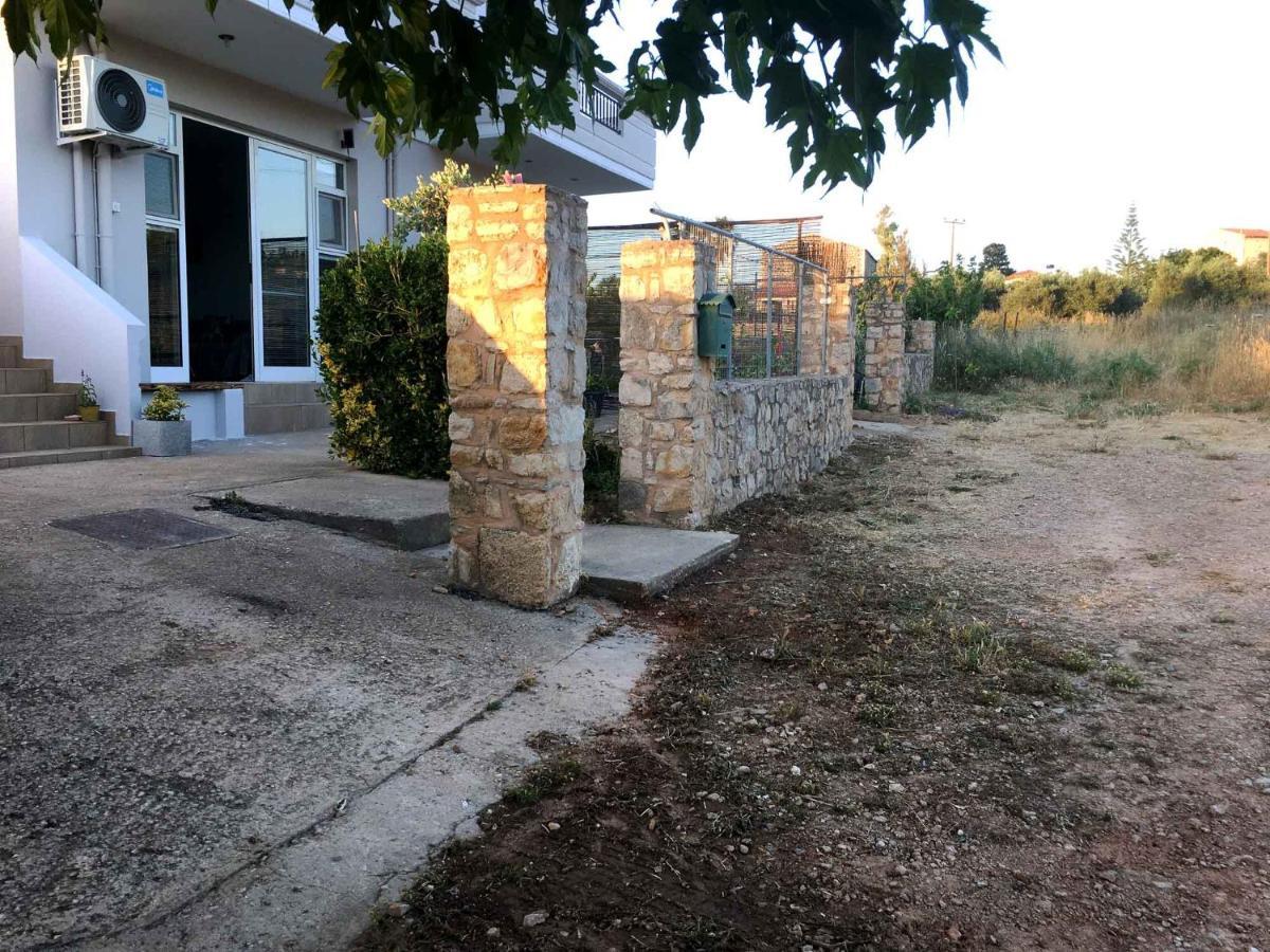 Livingfy Apt With Mountain View & Garden Βάμος Εξωτερικό φωτογραφία